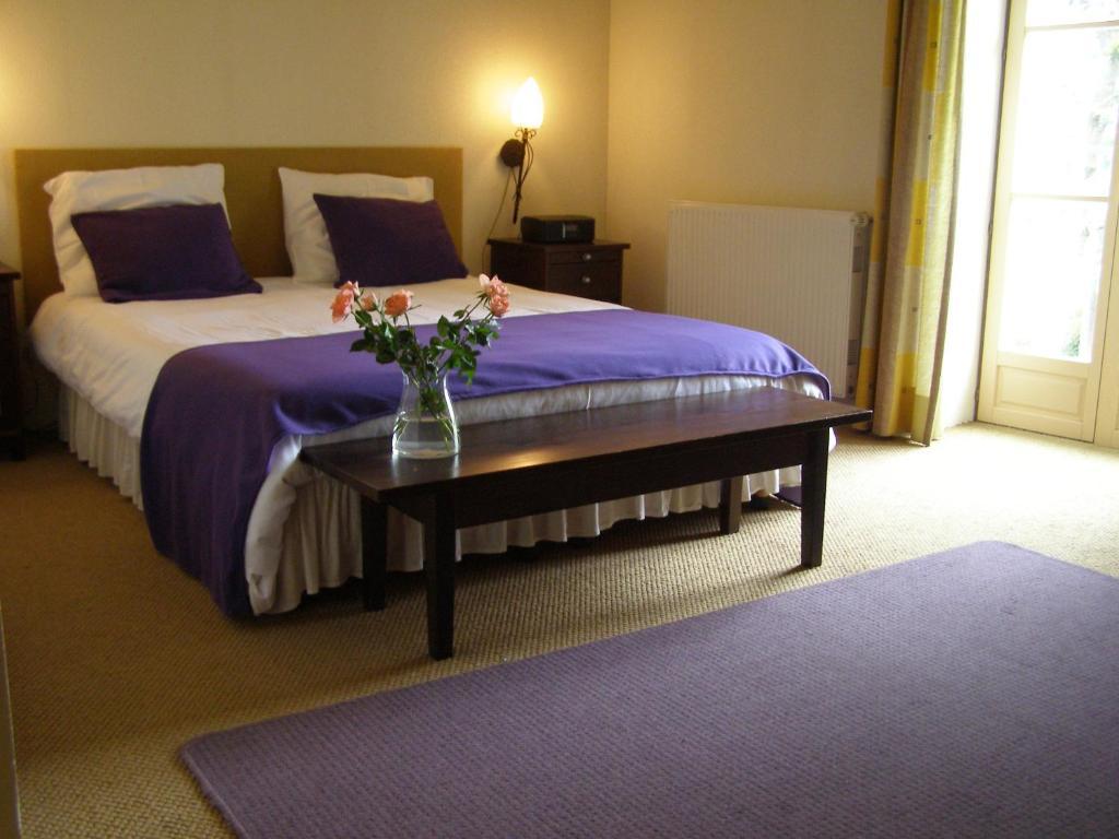 Demigny Charme Hotel La Dominotte الغرفة الصورة